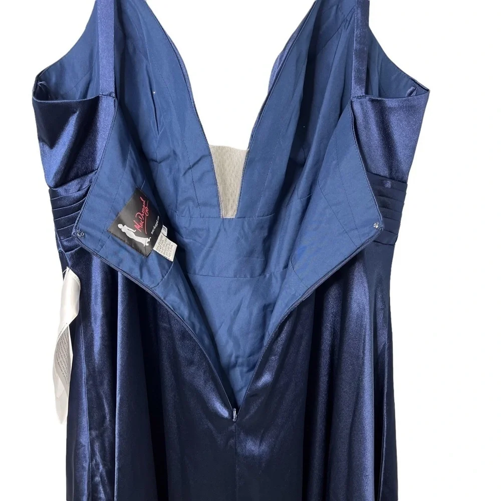 Mac Duggal V Neck Sleeveless Gown Navy Blue Plus Size 20W Leg Slit Pleated Belt - Picture 8 of 11